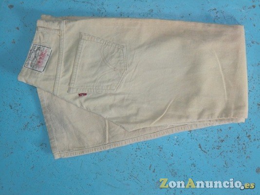 LEVIS ORIGINALES AUTÉNTICOS COMO NUEVOS